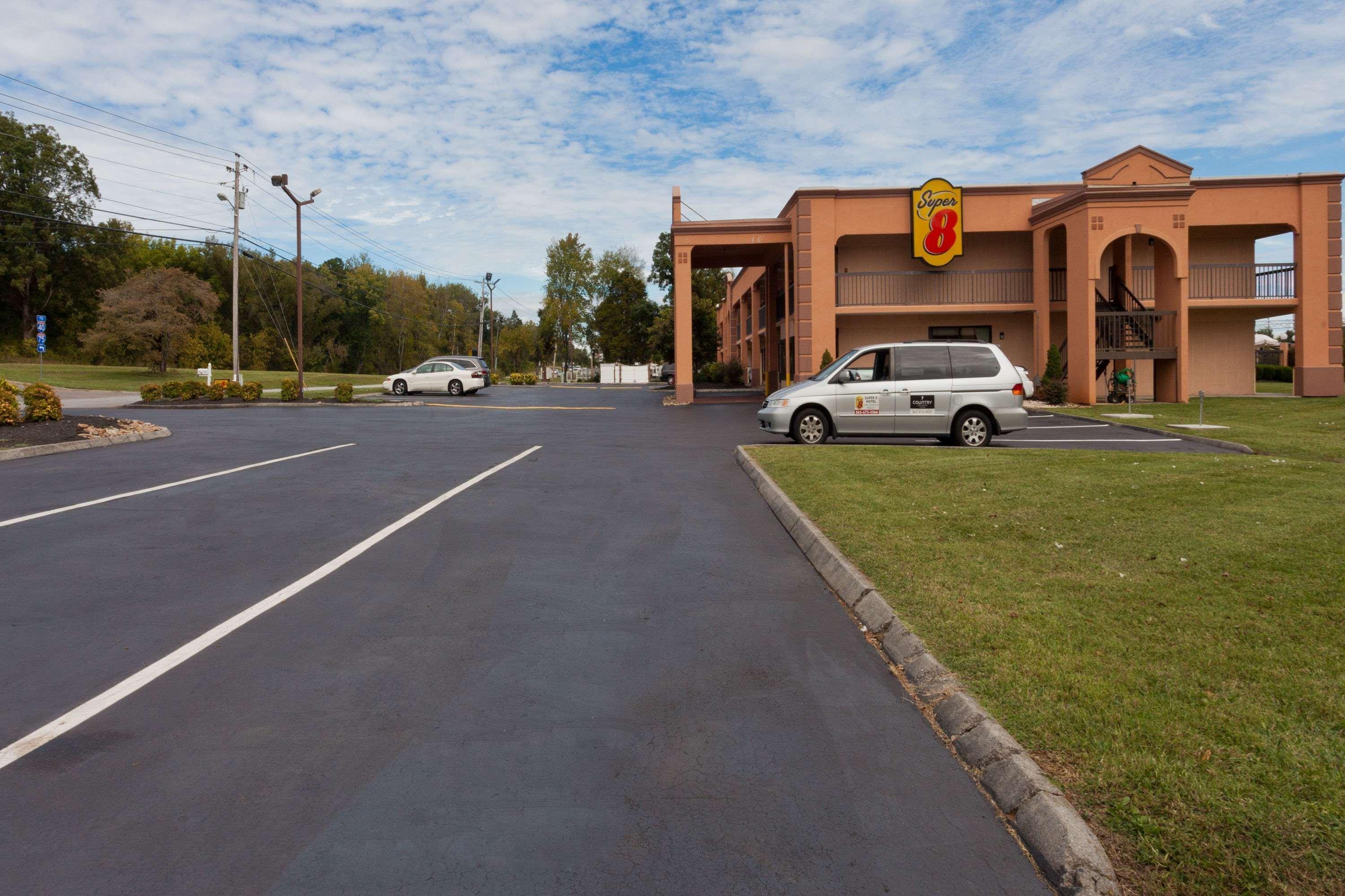 Super 8 By Wyndham Knoxville West/Farragut Εξωτερικό φωτογραφία