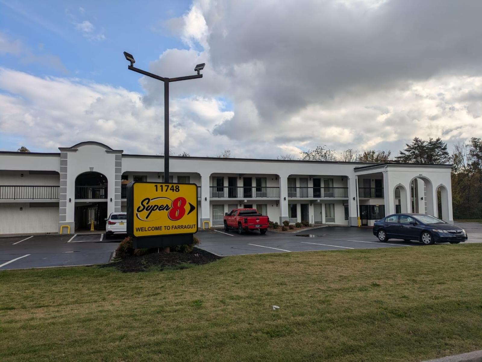 Super 8 By Wyndham Knoxville West/Farragut Εξωτερικό φωτογραφία