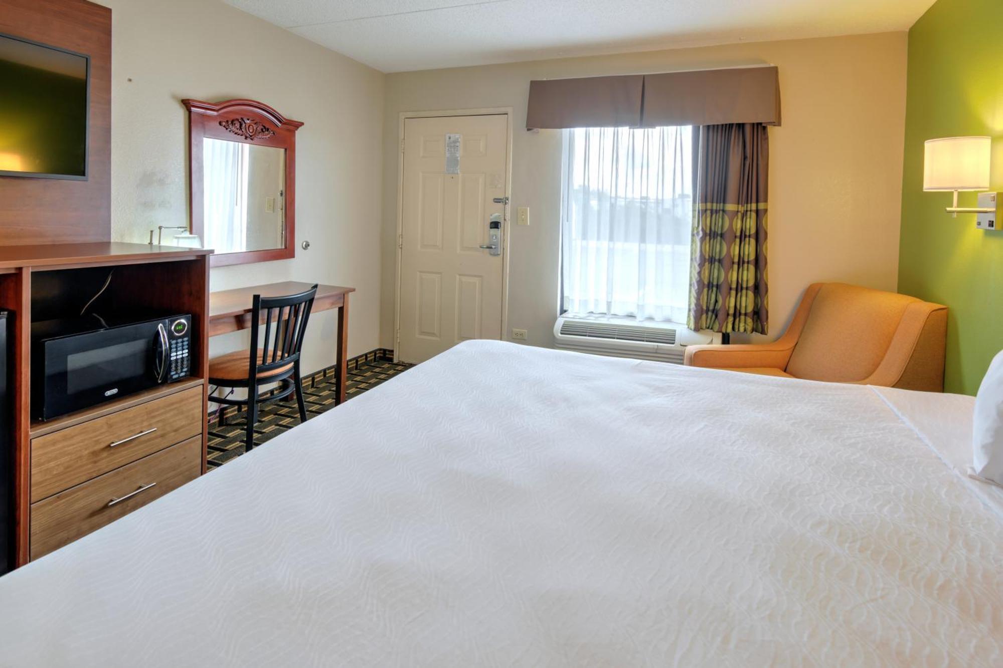 Super 8 By Wyndham Knoxville West/Farragut Εξωτερικό φωτογραφία