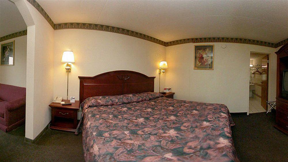 Super 8 By Wyndham Knoxville West/Farragut Εξωτερικό φωτογραφία