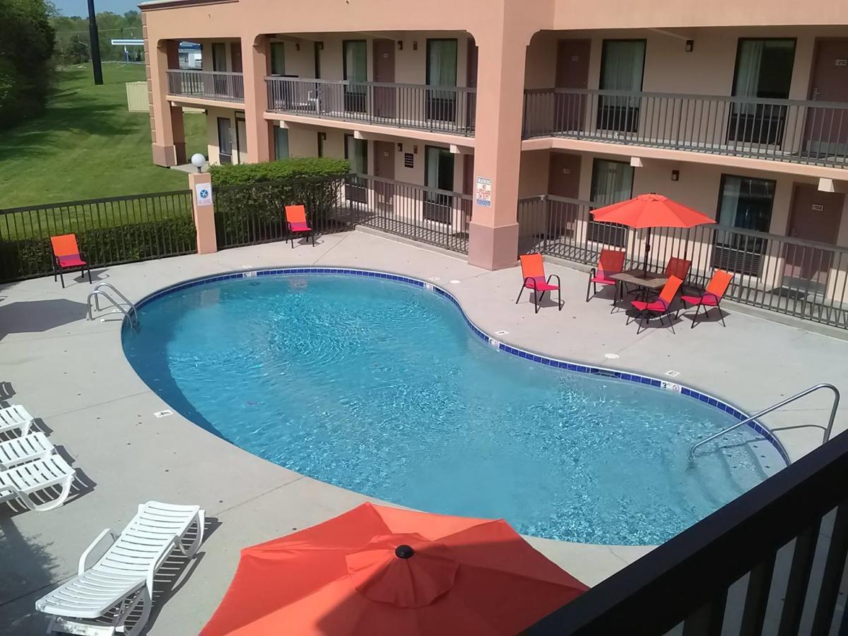 Super 8 By Wyndham Knoxville West/Farragut Εξωτερικό φωτογραφία